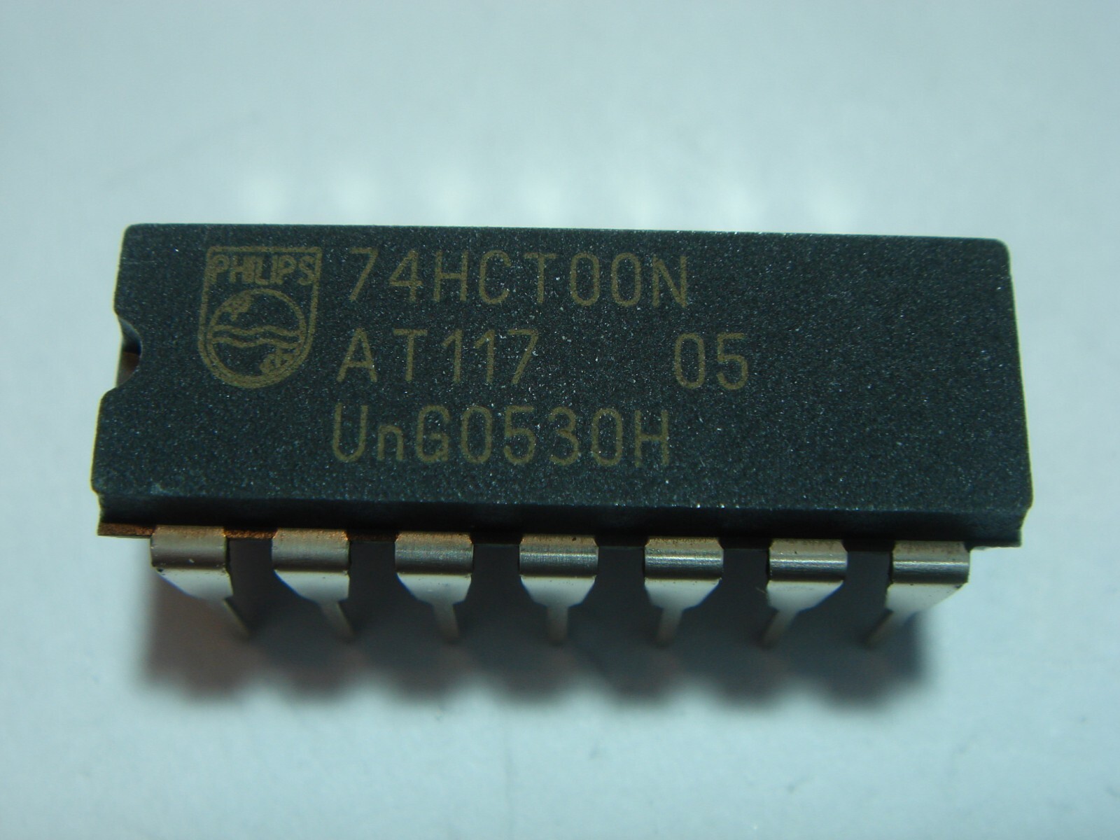74HCT00 DIL HC-CMOS IC Circuit #AJ41-44