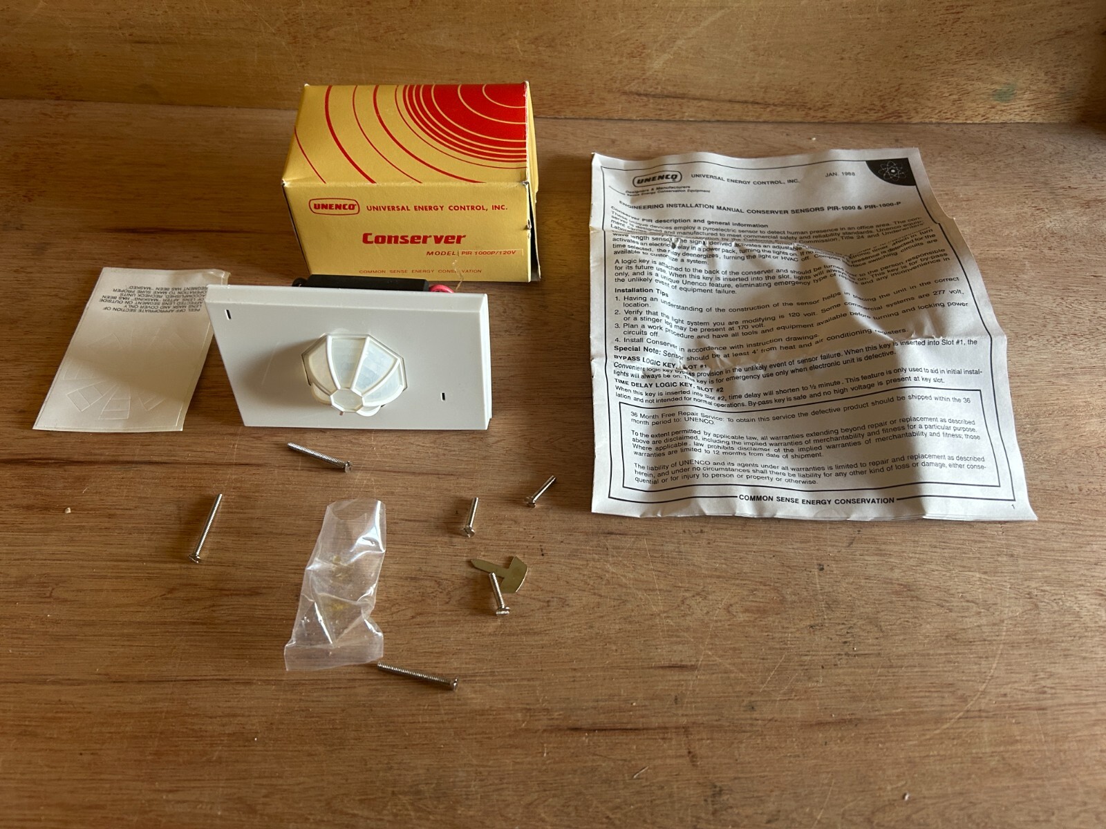 Unenco Conserver Occupancy Sensor PIR-1000P Pyroelectric 1980s NOS Vintage