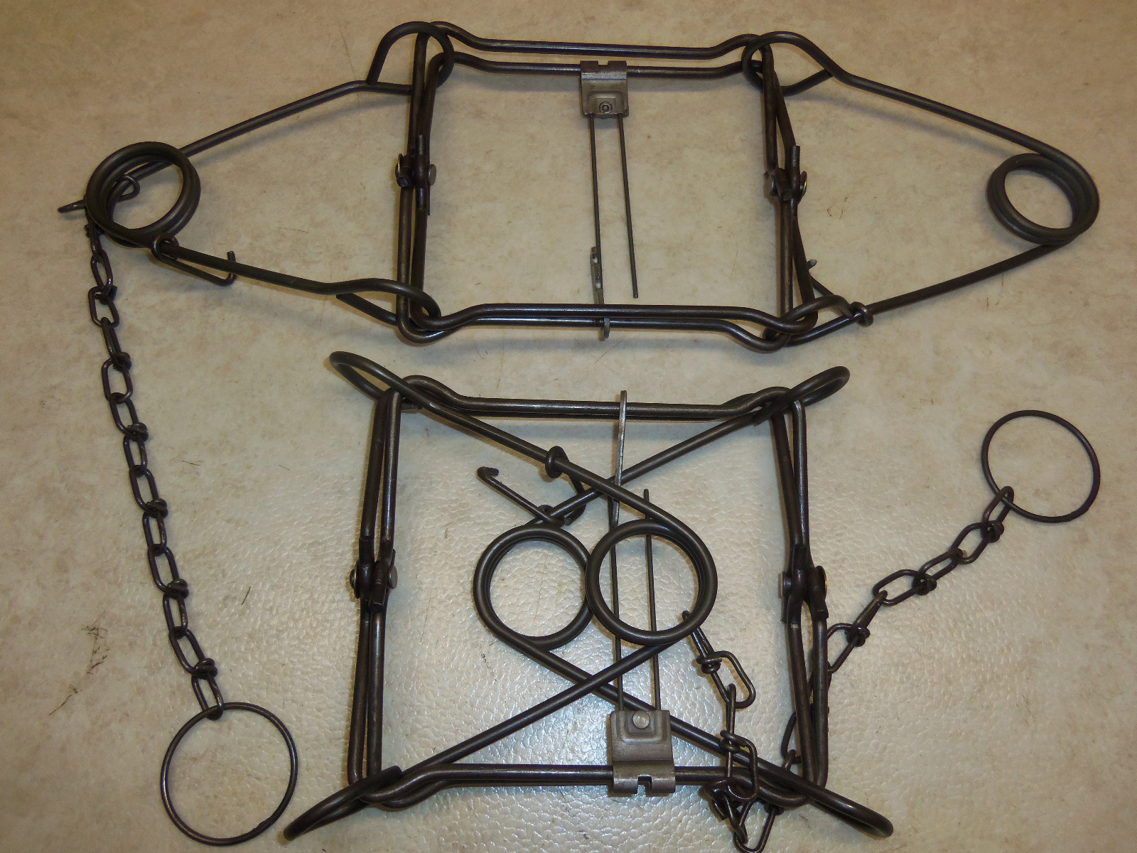 2 New Duke 220 Body Grip Traps Trapping Groundhog Raccoon Fisher Badger 0420