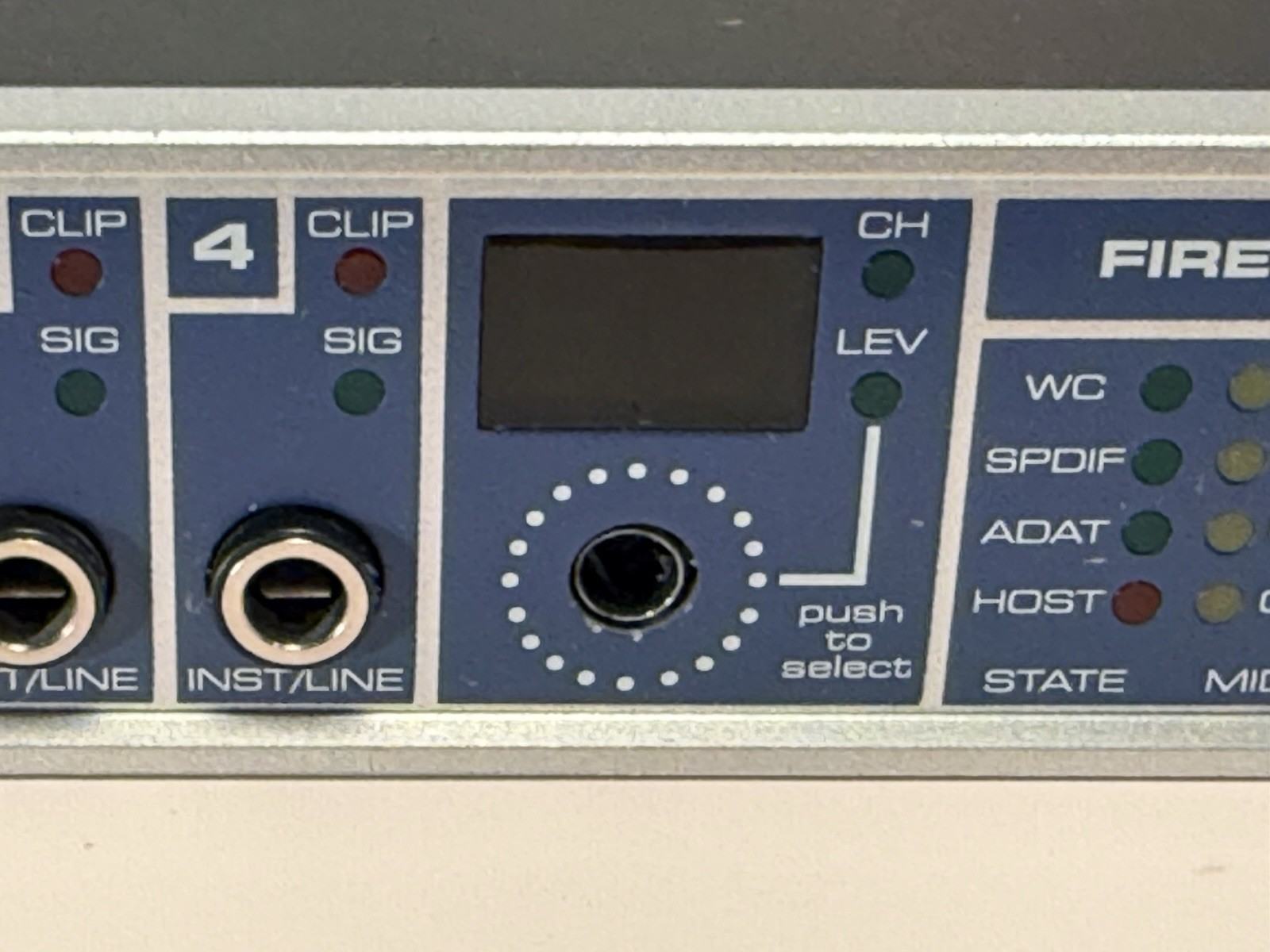 Fireface 400 FireWire Audio Interface, Phantom Power, MIDI, 2 Mic Inputs Germany