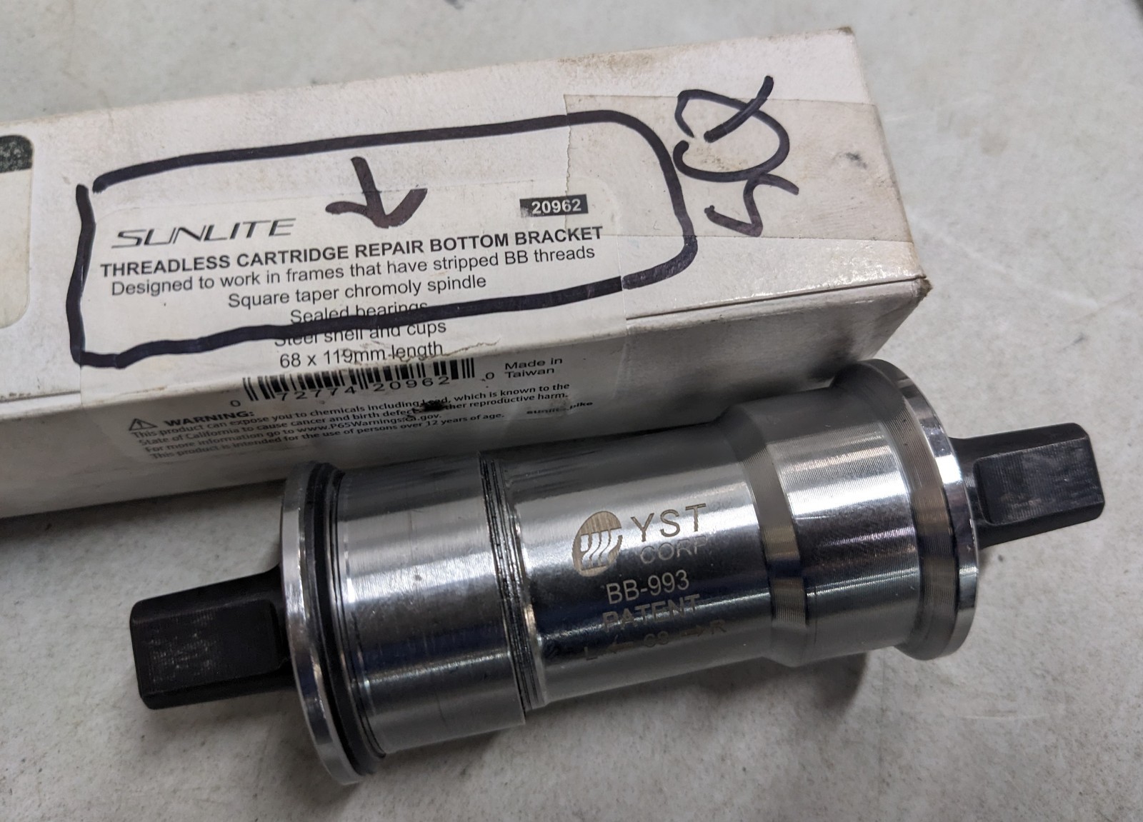 SUNLITE Threadless Repair Bottom Bracket - 68 x 119mm, Square Taper