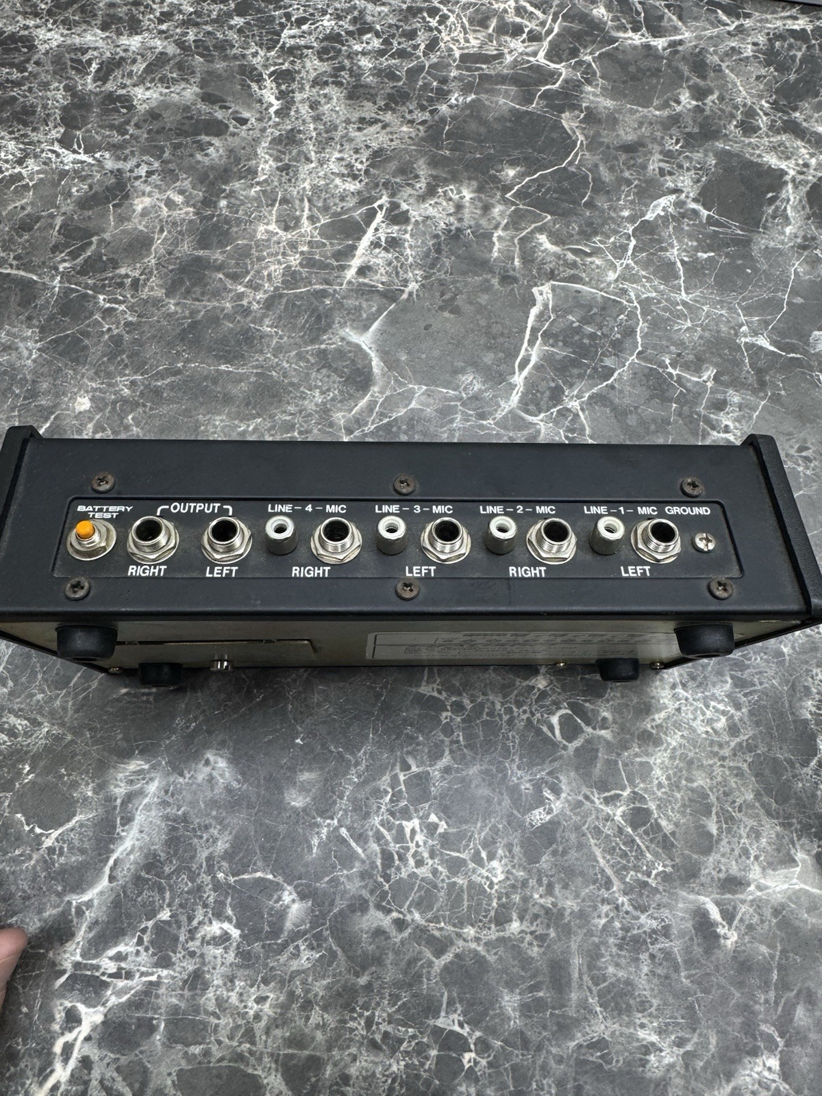 REALISTIC 4 CHANNEL STEREO MICROPHONE MIXER