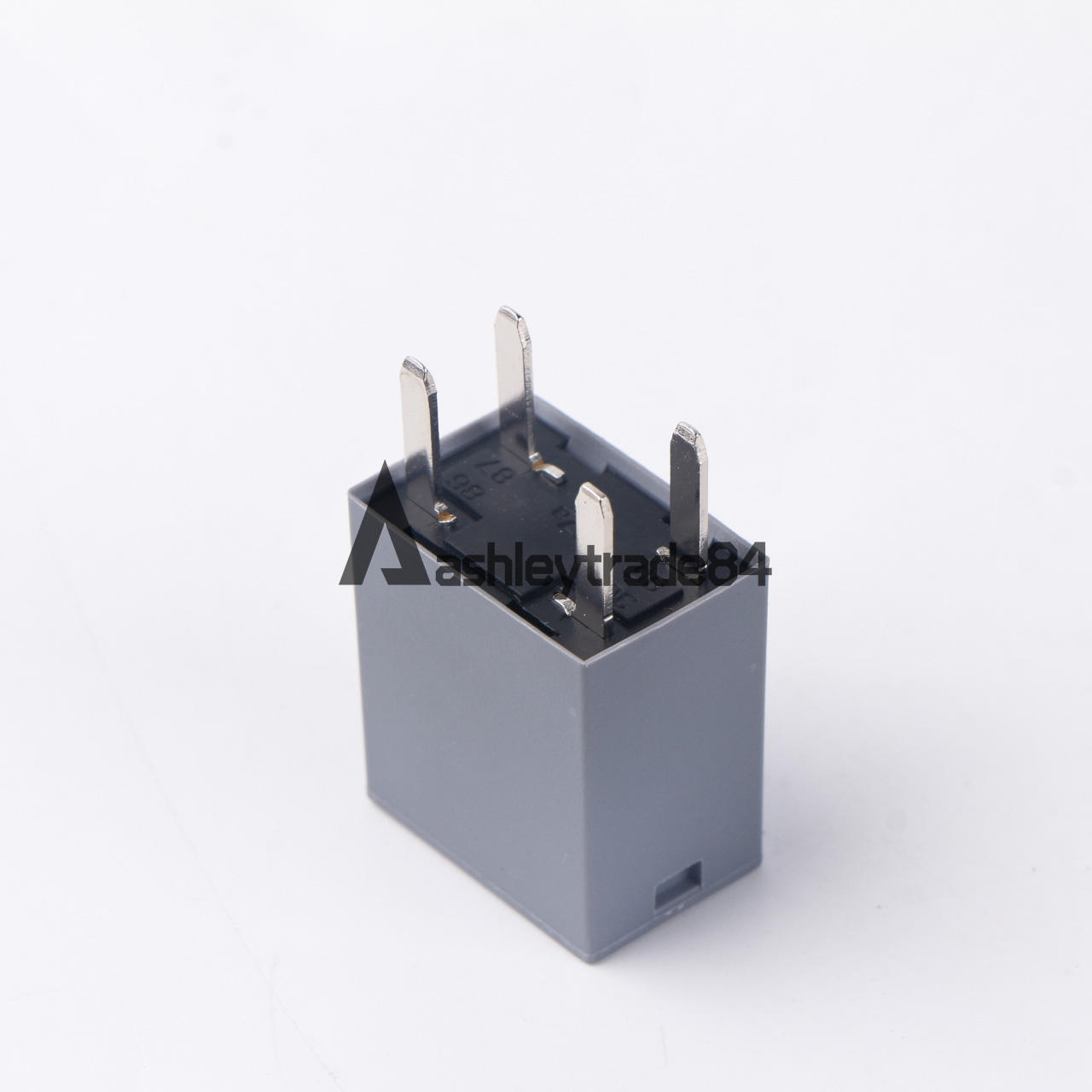 ONE NEW OMRON 12088567 RELAY 4PIN