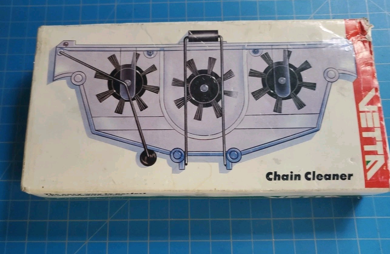 Vintage 1984 Vetta Italia Bicycle Chain Cleaner New Old Stock