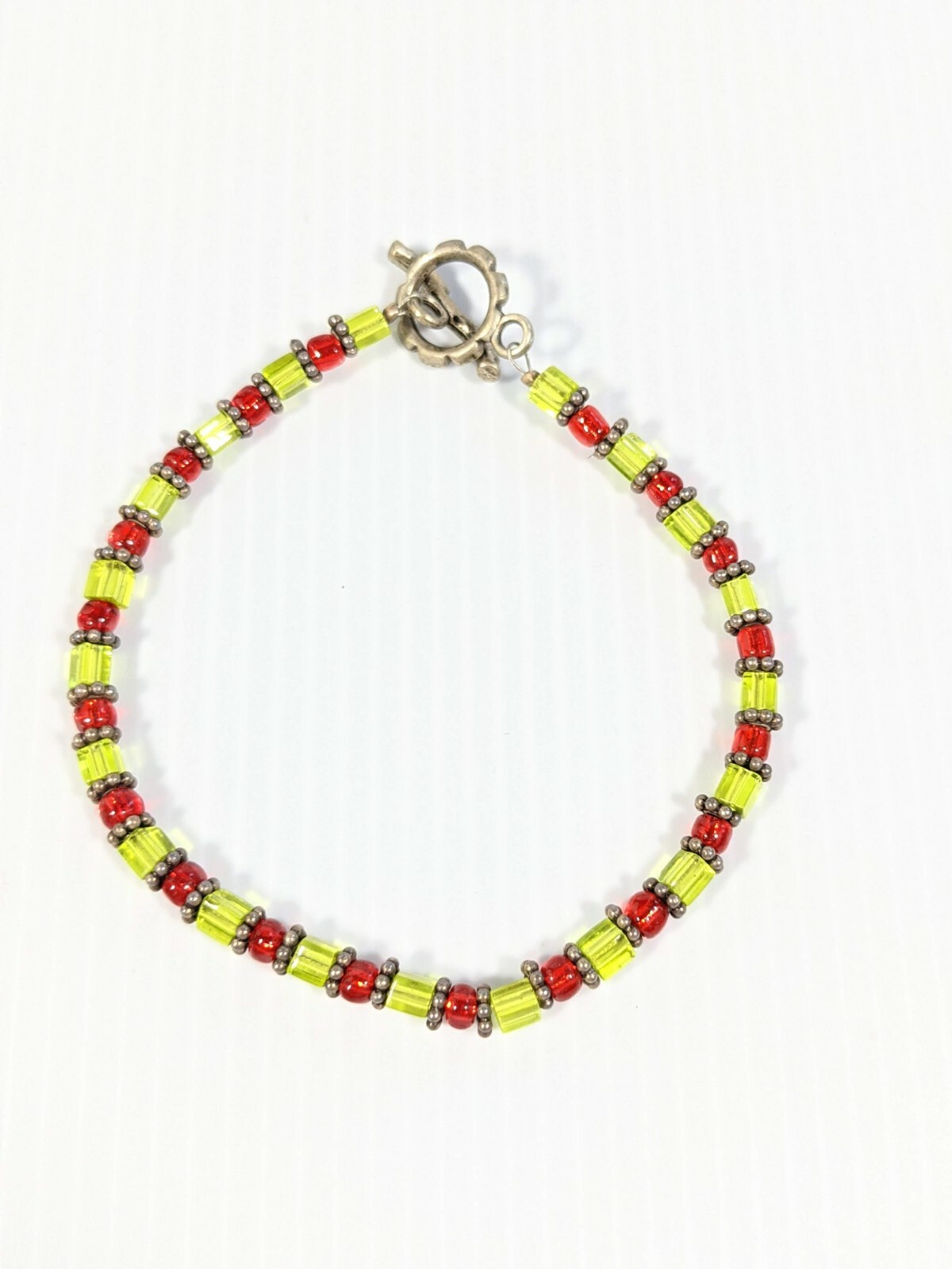 Artisan Silver Tone Red Green Square Round Toggle Bracelet 8.5 Inches