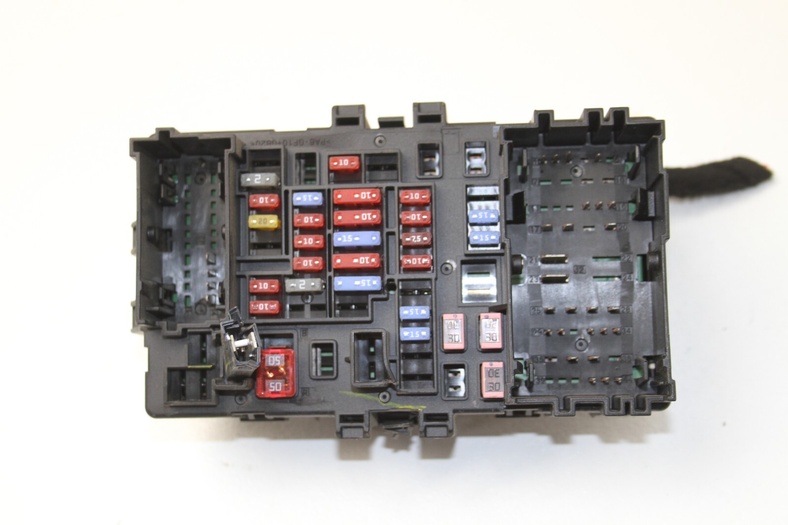 2015-2017-2020 CADILLAC ESCALADE YUKON SUBURBAN FUSE BOX JUNCTION MODULE OEM K20