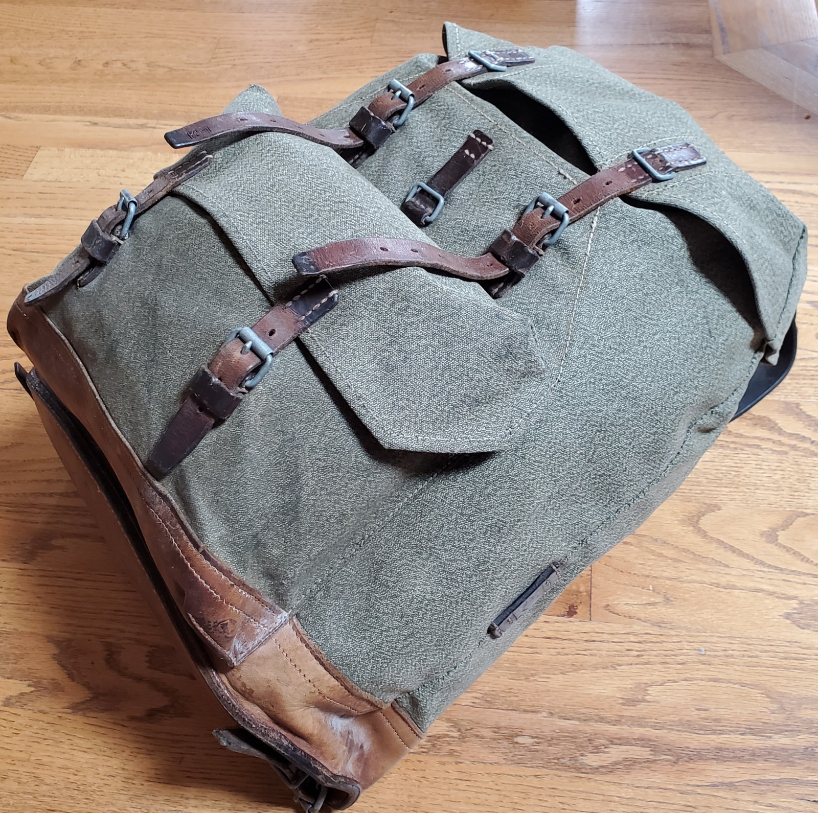 1960 Swiss Army Salt & Pepper Rucksack Canvas Leather J Ruch Bulach Backpack
