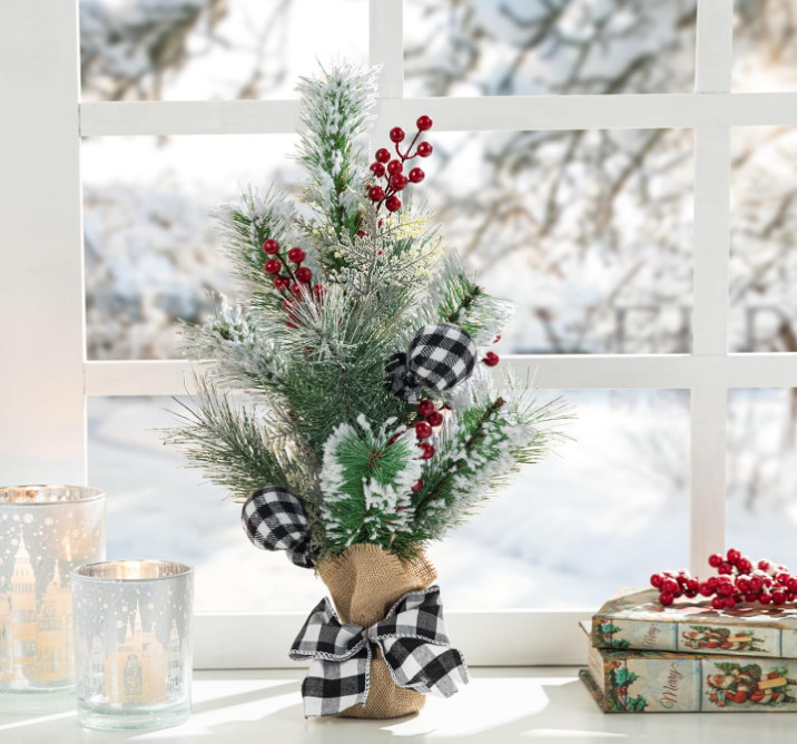 Glitzhome 21"H Christmas Flocked Pine Berries Table Tree w Burlap Base plaid