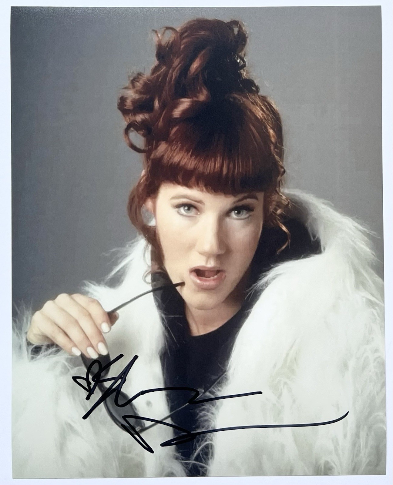 Elisa Donovan Signed In Person 8x10 Photo - Clueless, Sabrina the Teenage Witch