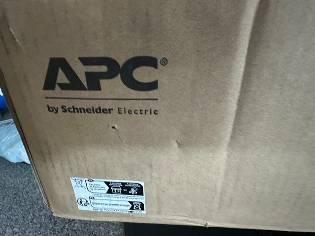 APC APCRBC133 UPS Replacement Battery Cartridge Open Box