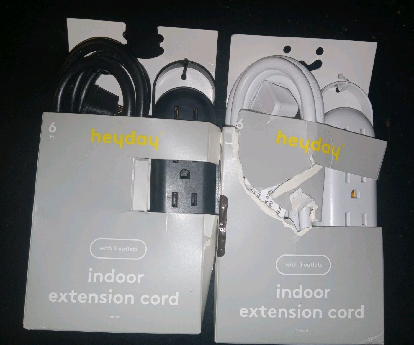 LOT OF 2- 6’ Heyday Extension Cord w 3 outlets 13amps 1625W Intertek angled plug