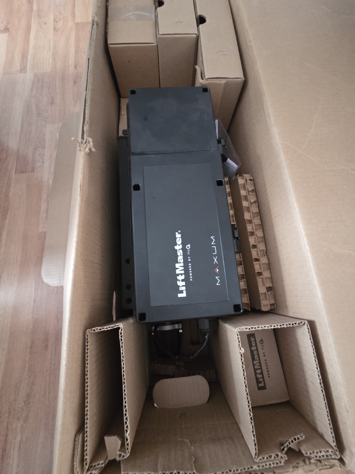 LiftMaster # TDC12S1BMC Maxum Trolley Commercial Door Opener Head Only 120/240V