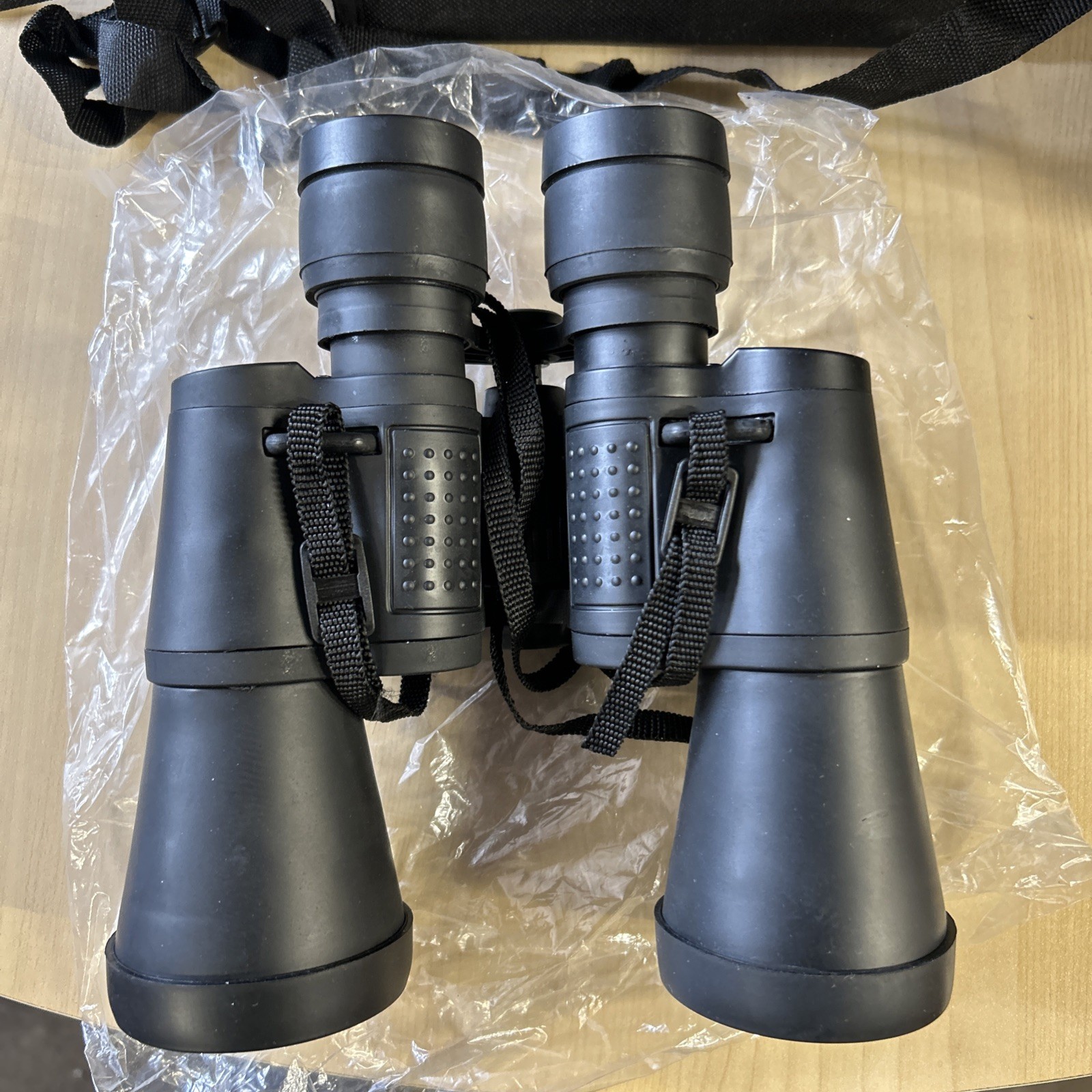 New- Yorkshire Binoculars with Case and Built in Compass