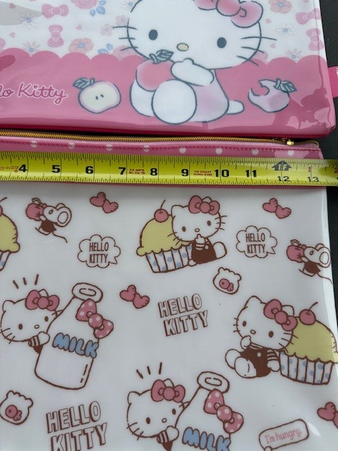 NEW Hello Kitty Folder A4 Document File Zipper Storage Case