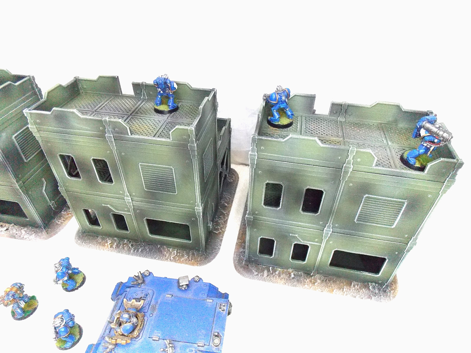 WARGAMING TERRAIN PAINTED, SET OF 3 PIECES ADVANCE ORDERS.