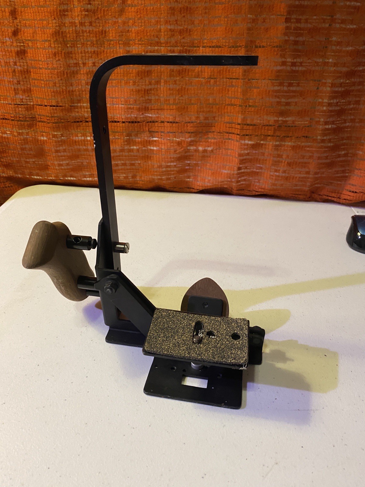 Stroboframe RL2000 and other camera handle