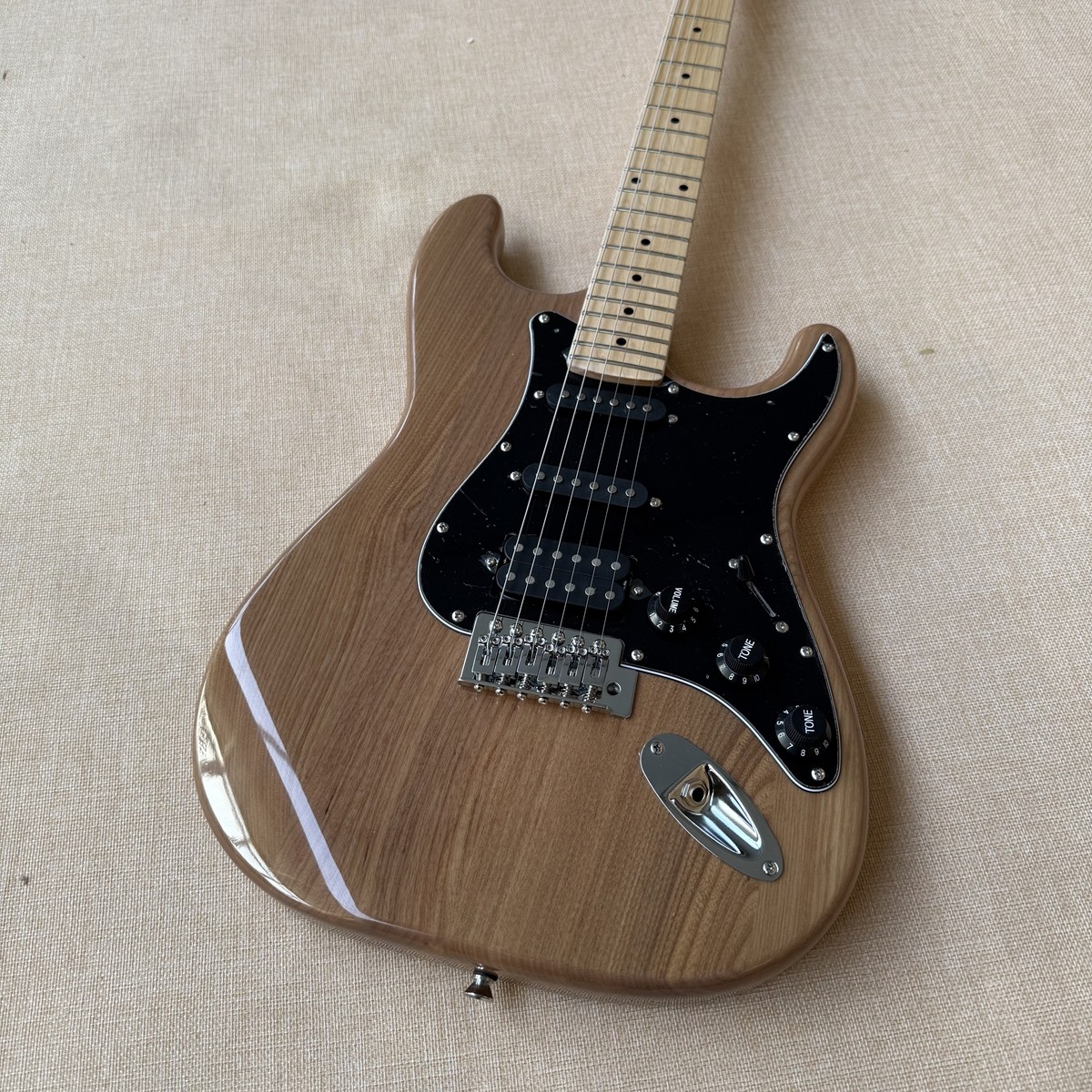 22 Frets Electric Guitar SSH Pickup Mahogany Body Natural Professional Guitar