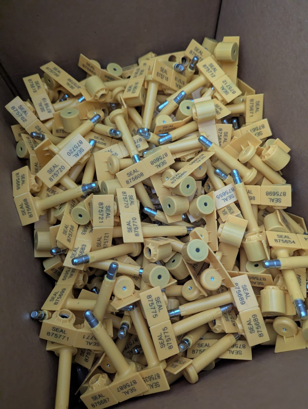 (200) TydenBrooks Snap Tracker Bolt Seals - Custom 1-1/4" Bolts
