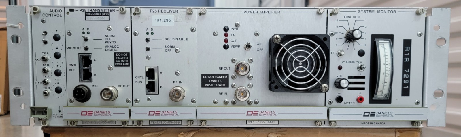 DANIELS Electronics RF P25 RADIO TRANSMITTER Amplifier w/ Audio control sys moni