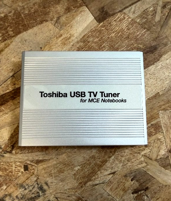 Toshiba USB TV Tuner PA3518U-1TVN for MCE Notebooks (19A-B3)