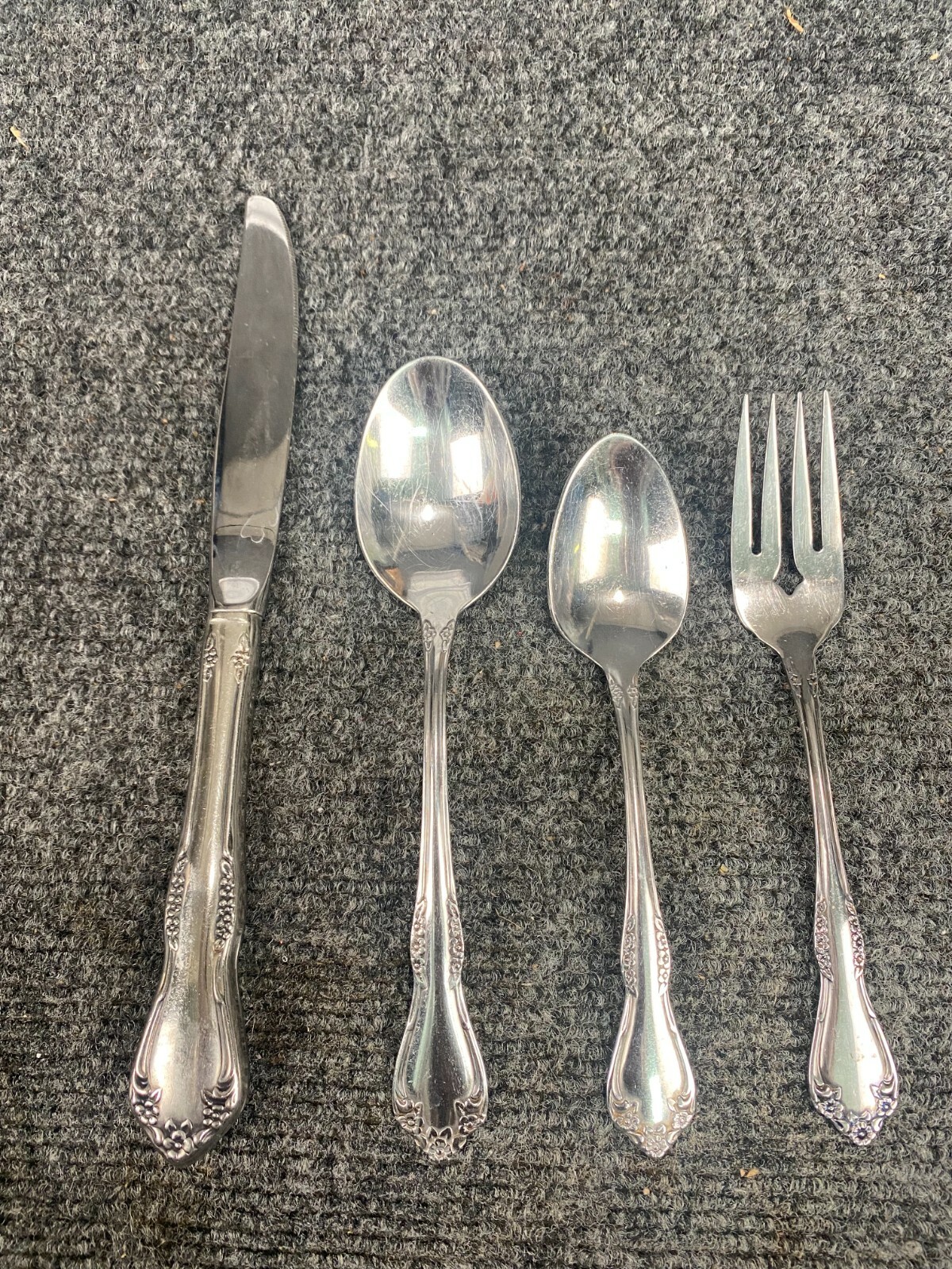 Oneida * MANSFIELD Stainless Glossy Flatware CHOICE - CHOOSE (40)