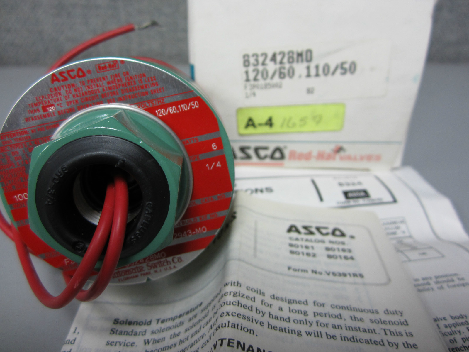ASCO Red-Hat 832428M0 3-Way Solenoid Valve NEW