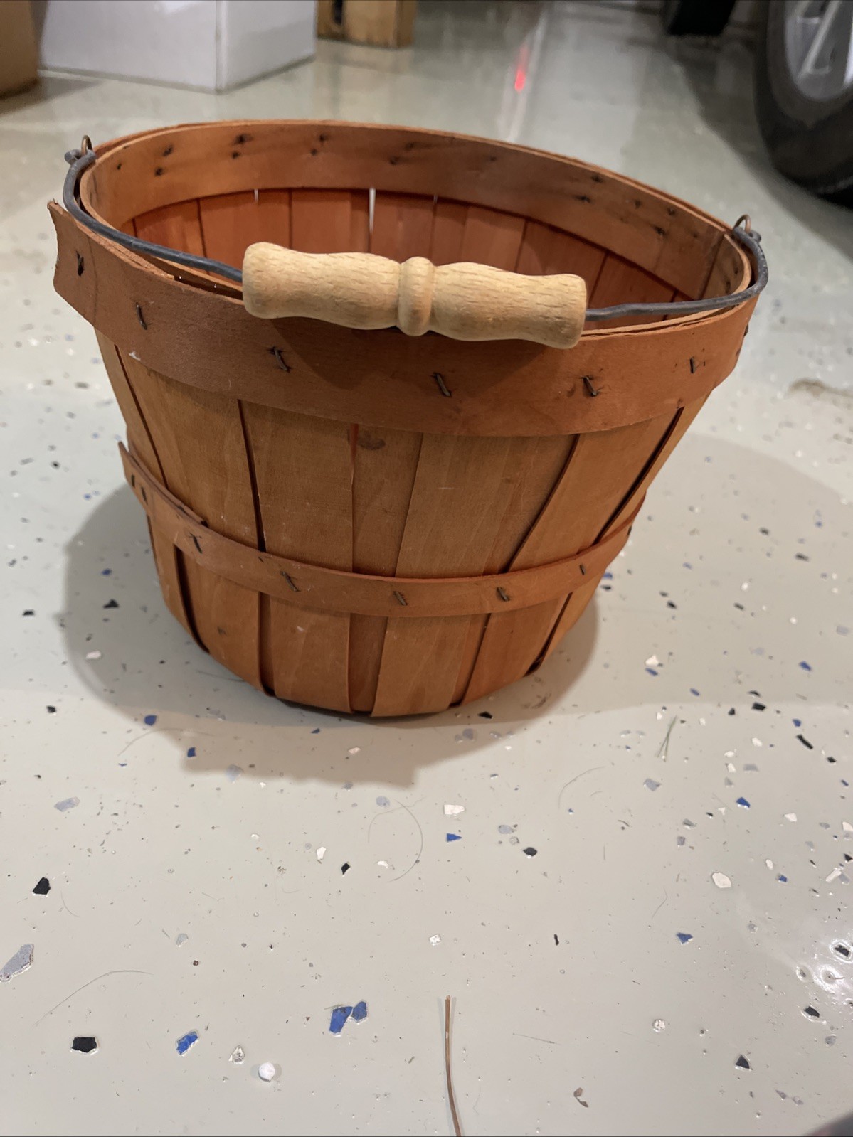 Small Round Wood Gathering Basket Eggs Berries Herbs Orchard Handle