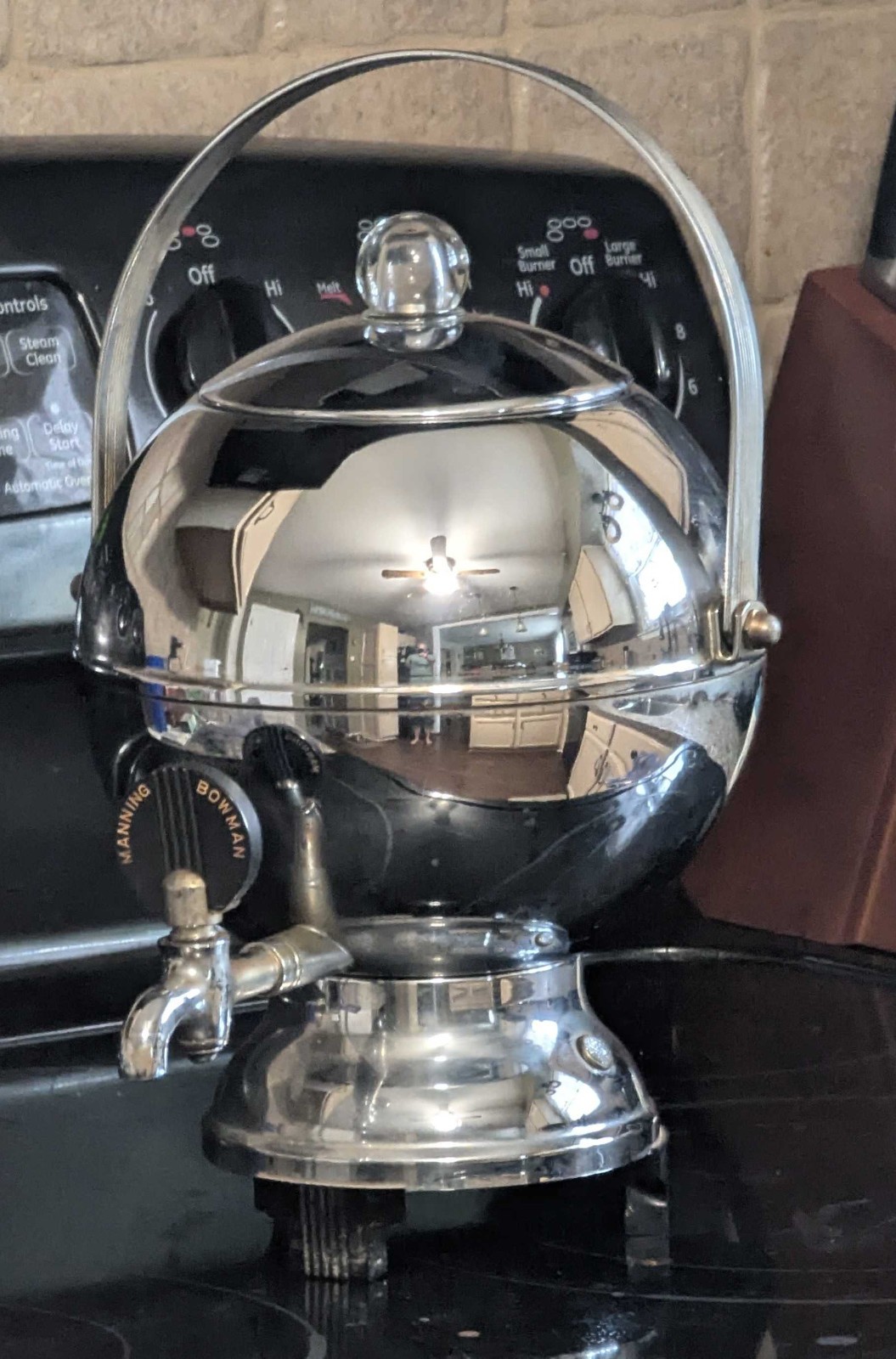 Manning Bowman CATL No. 940 Electric Percolator – Tested & Working