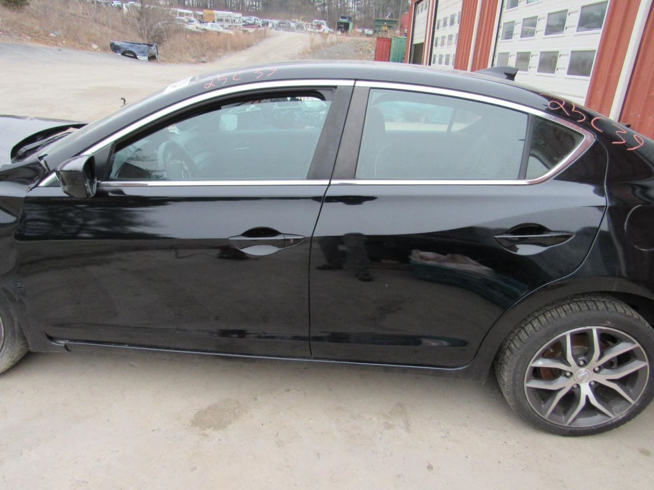ILX 2019 Glove Box 1031943