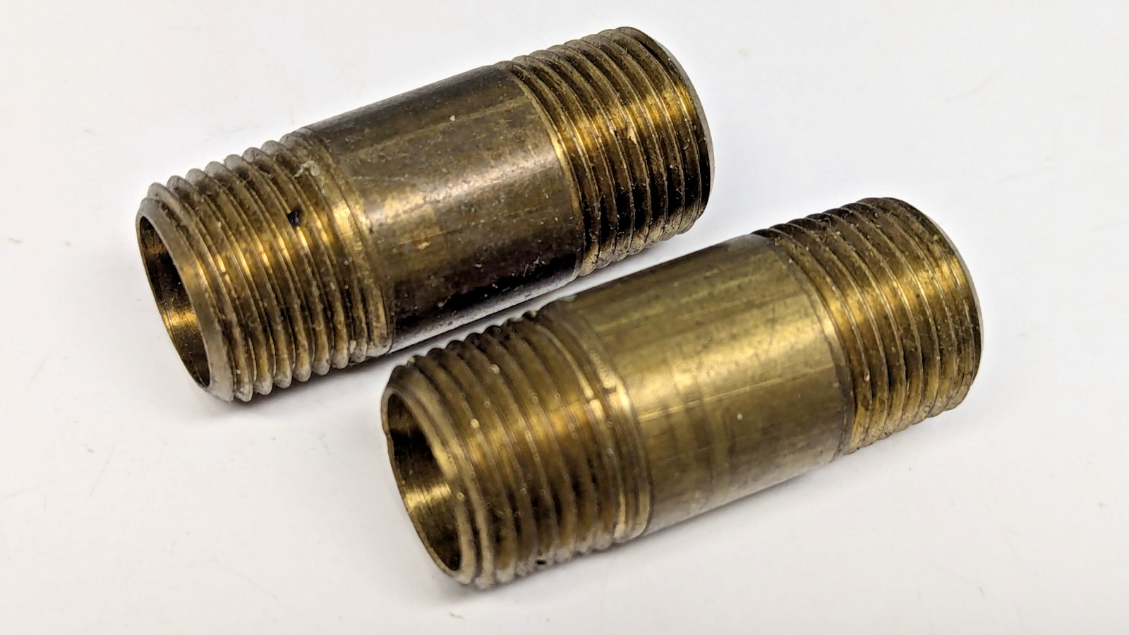 Lot of (2) New 1/2” npt by 2' long Brass Nipple Pipe Fittings, 463-020