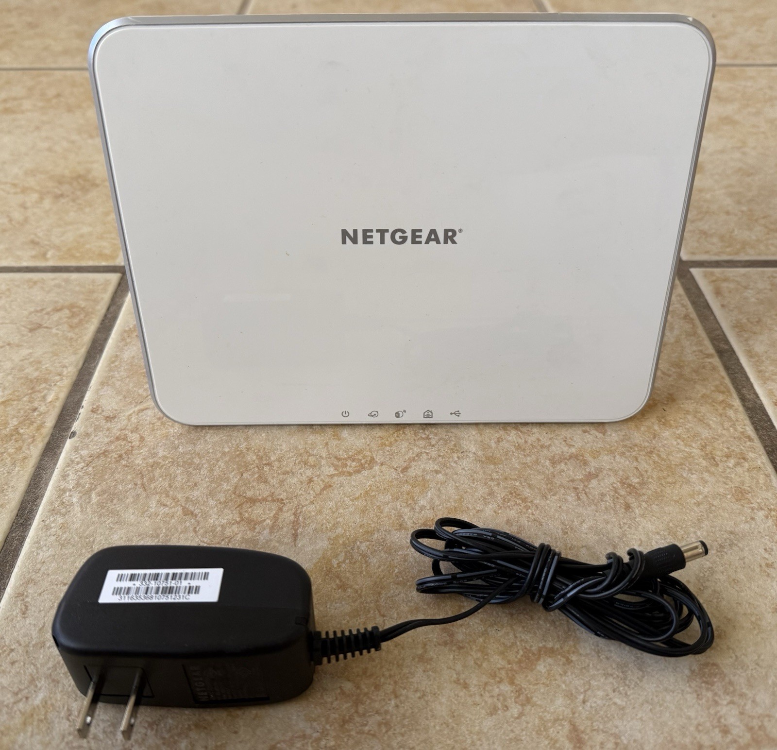 Netgear Arlo Base Station VMB3000 W/ Power Adapter - FREE SHIPPING!