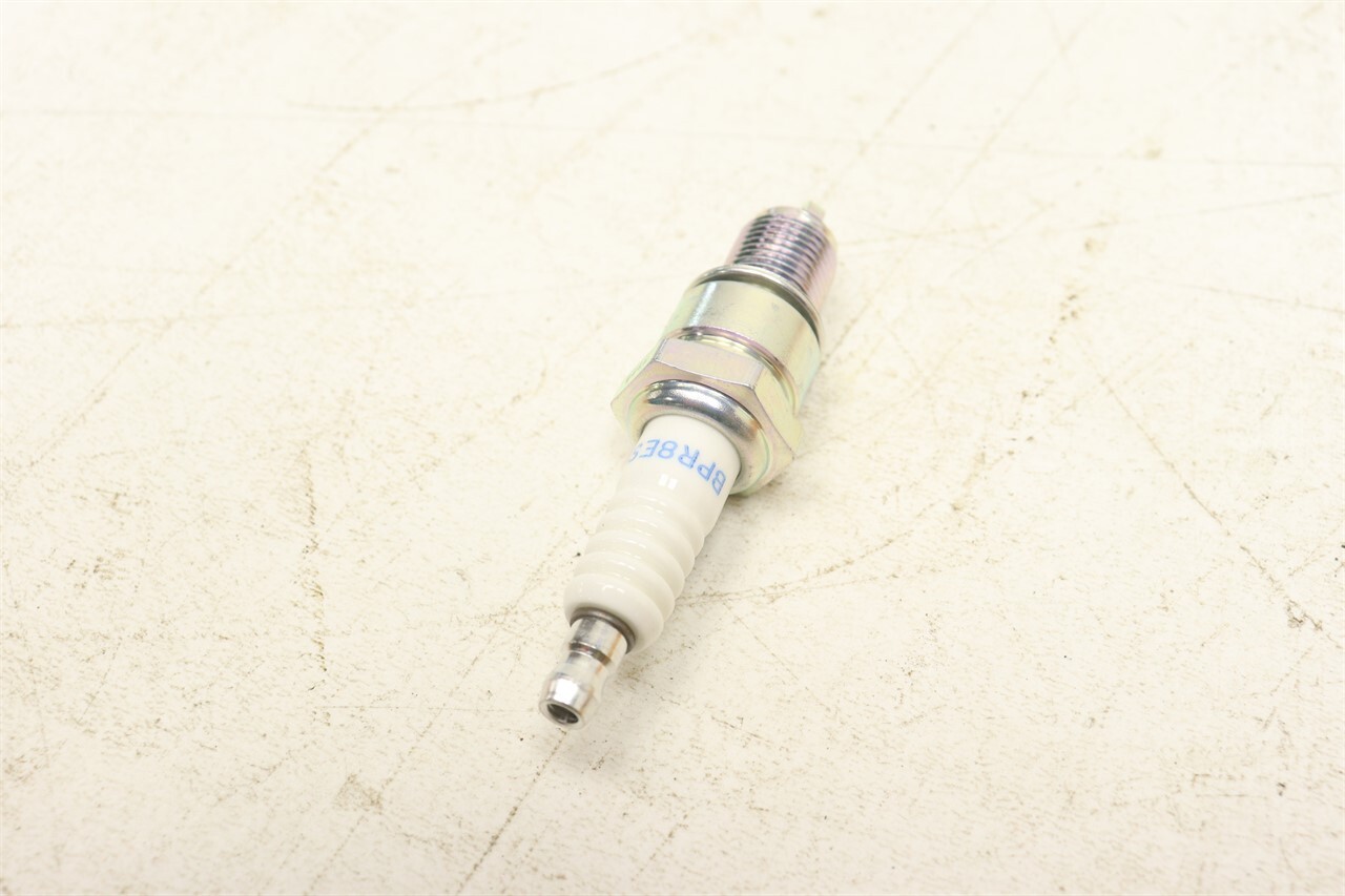 NGK Spark Plug BPR8ES 3923 #1 41087