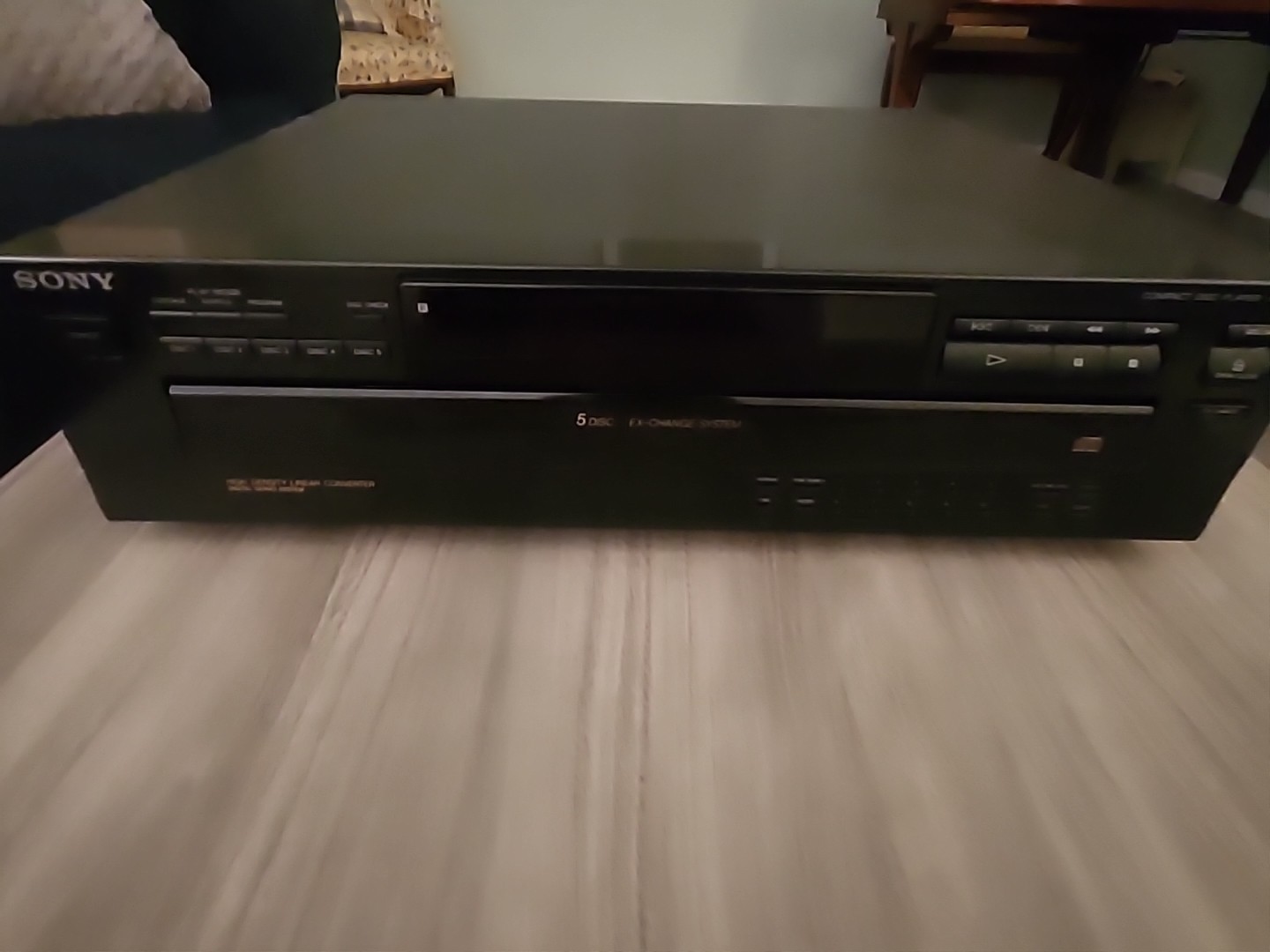 Sony CDP-C365 5 Disc CD Changer ****Includes Remote