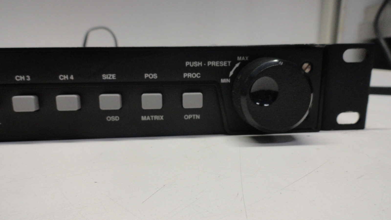 Keywest Quad Split Multiple Input Display Resizing Device QS-440
