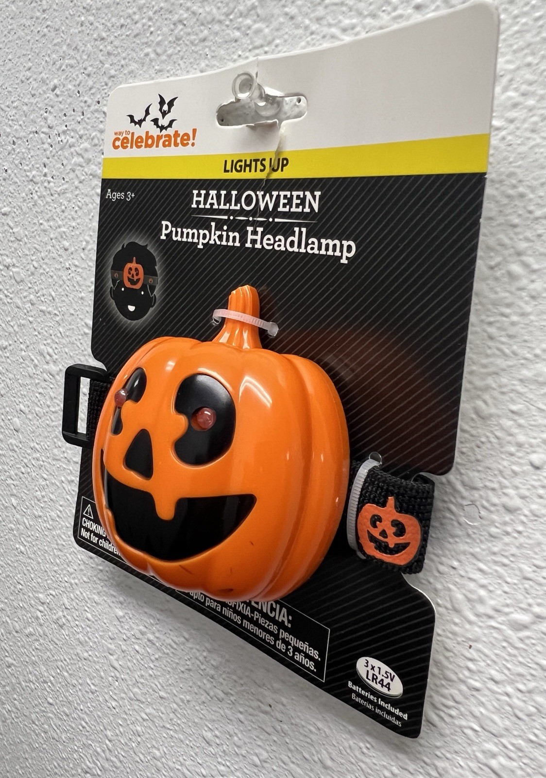 Halloween Pumpkin Headlamp Light (3x1.5V LR44 Batteries Included) Age 3+