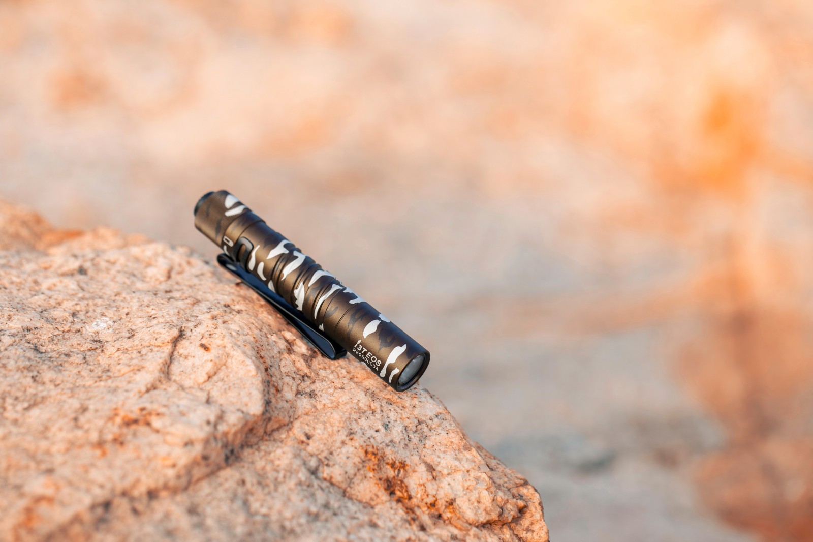 Olight I3T EOS Shadow Dune 180 Lumens Slim Tail Switch Flashlight, Include 1 AAA