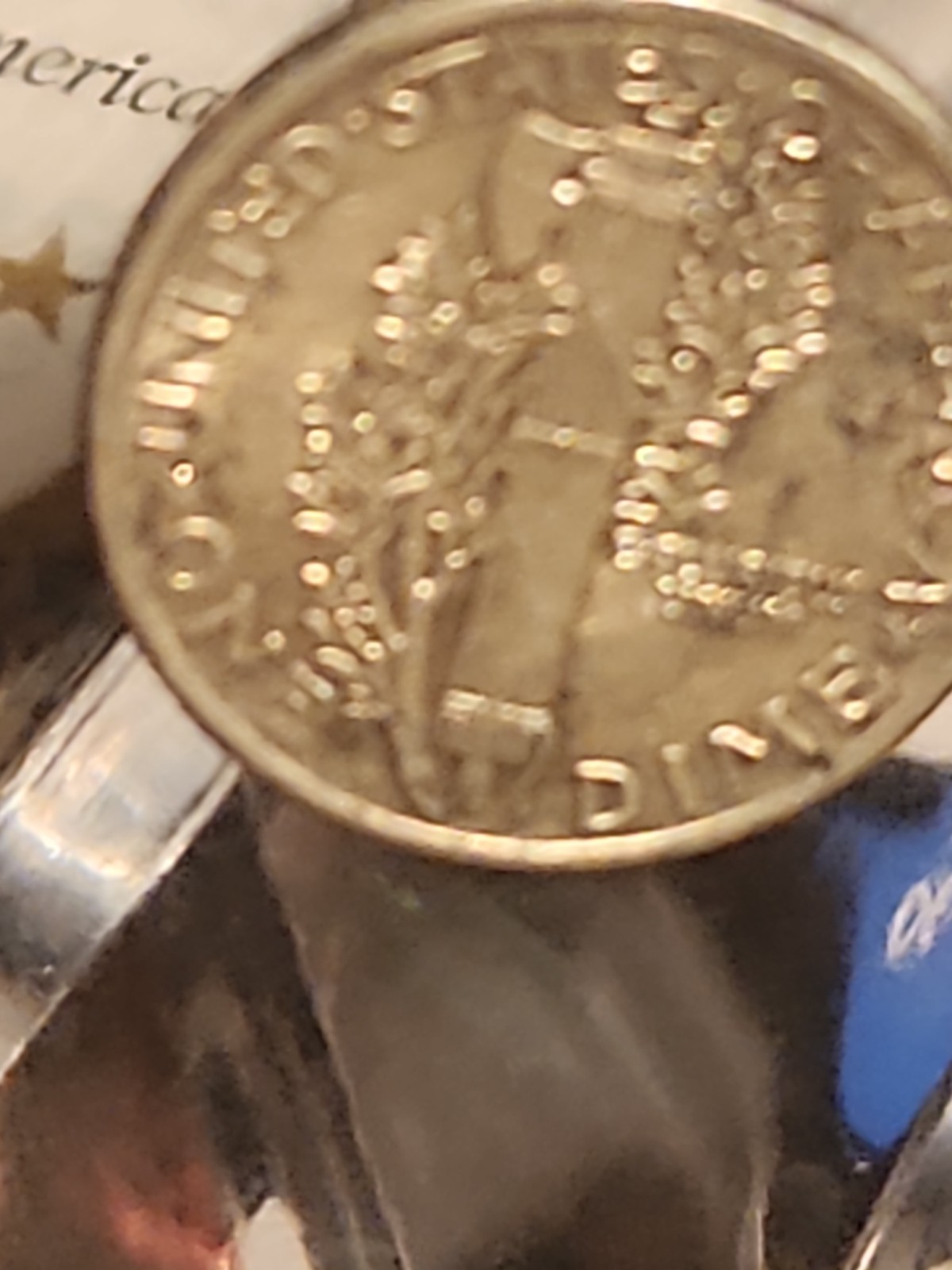 1917-P Mercury Silver Dime Great Condition FB - Full Split Bands