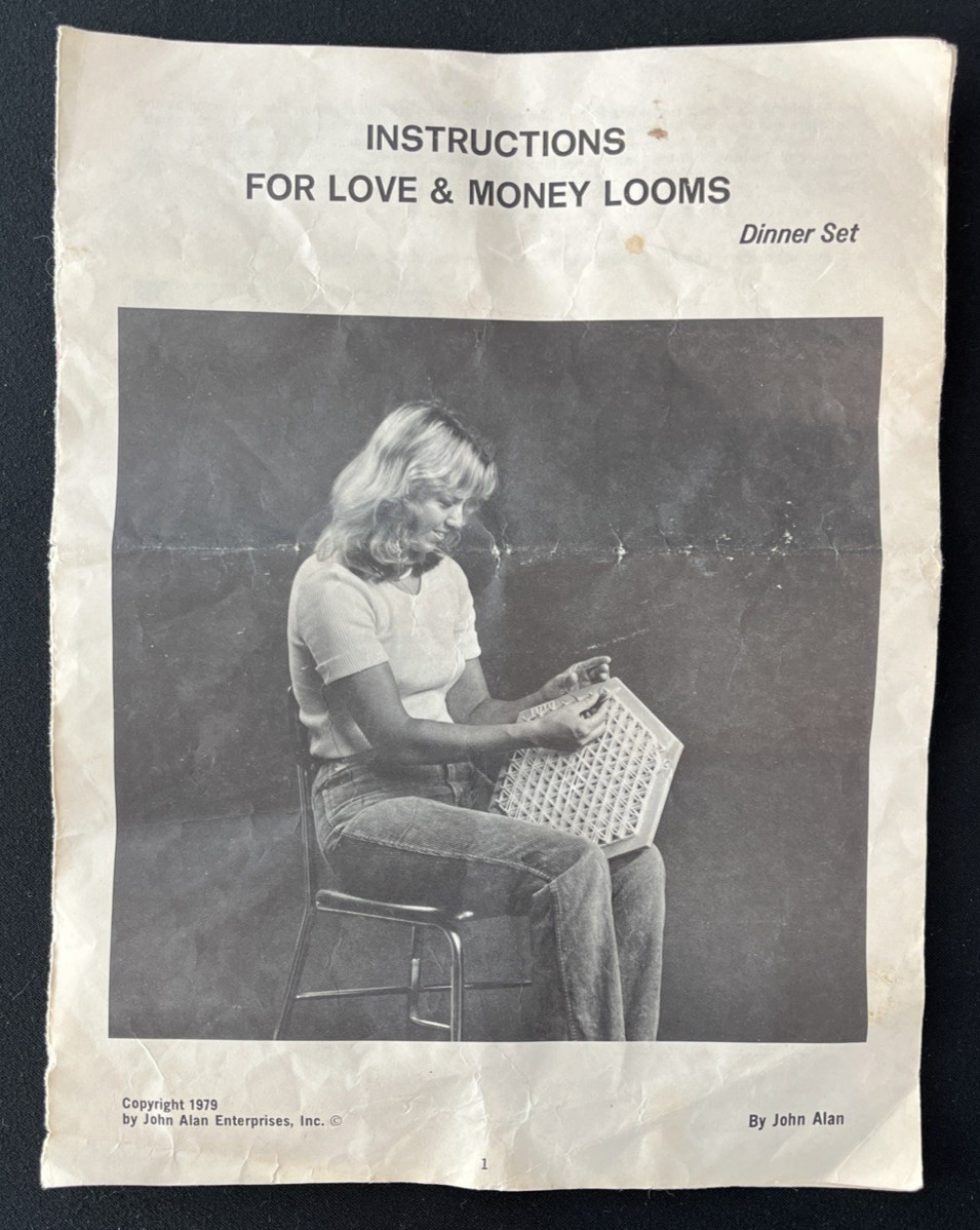 1979 Vintage Love & Money Crafts 5.5” Hexagon Lap Weaving Loom and Instruction