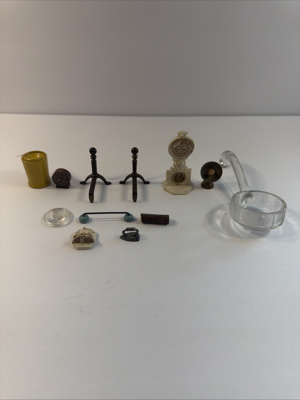 lot of vintage dollhouse decorations