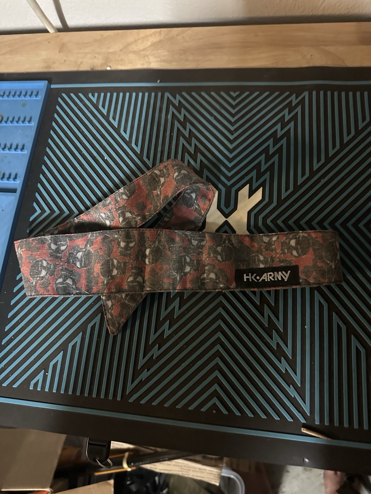 HK Army Red/black Skulls Headband