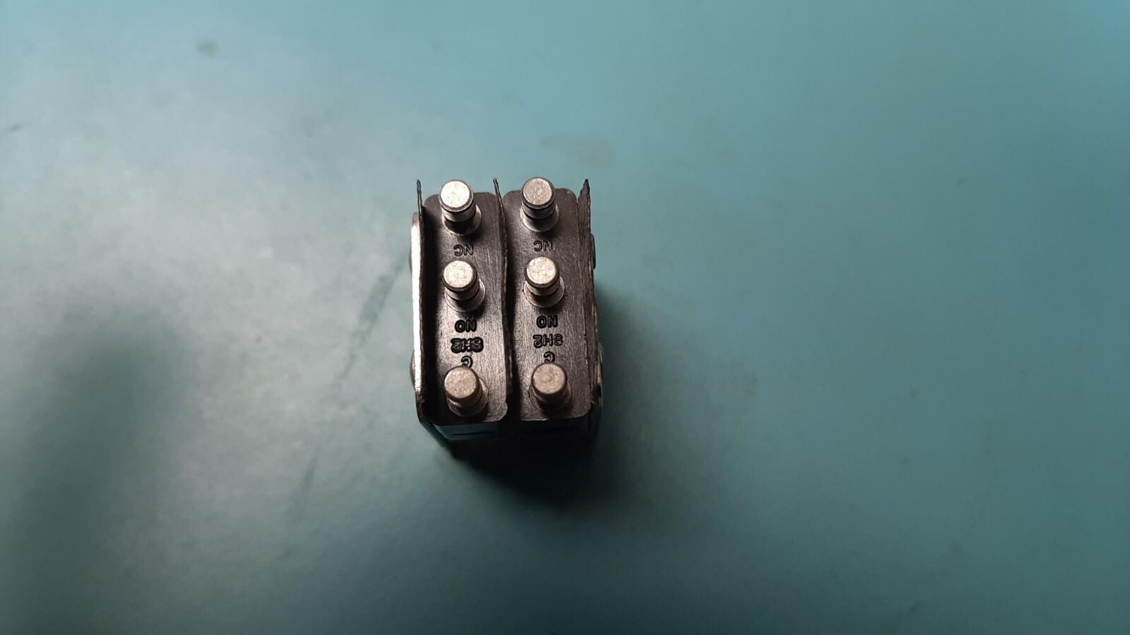 2D139 MICRO SWITCH / HONEYWELL / PUSH BUTTON SWITCH