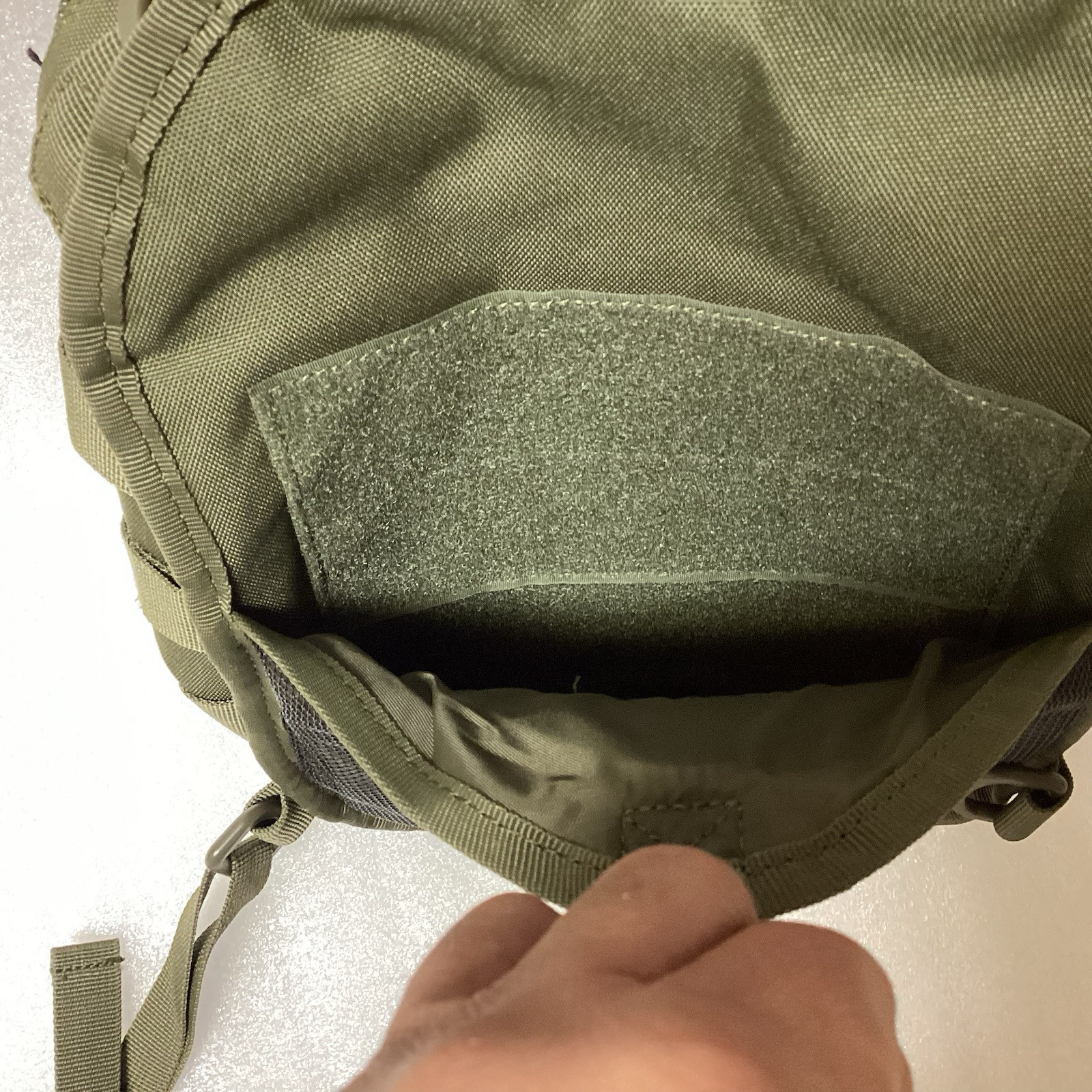 HIGHLAND TACTICAL Eagle Sling Bag - Molle Webbing Hook & Loop Patch Holder