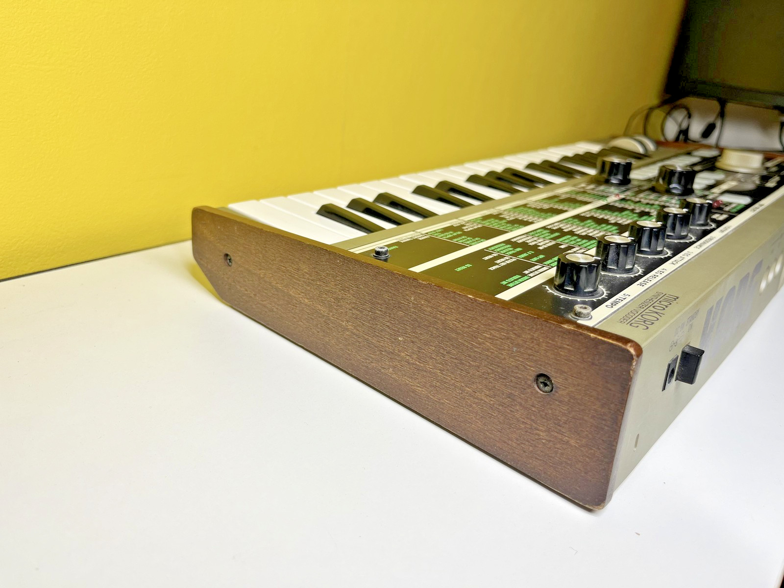 #503 KORG MicroKORG Synthesizer Vocoder w/ PSU & MIC | Beautiful Condition