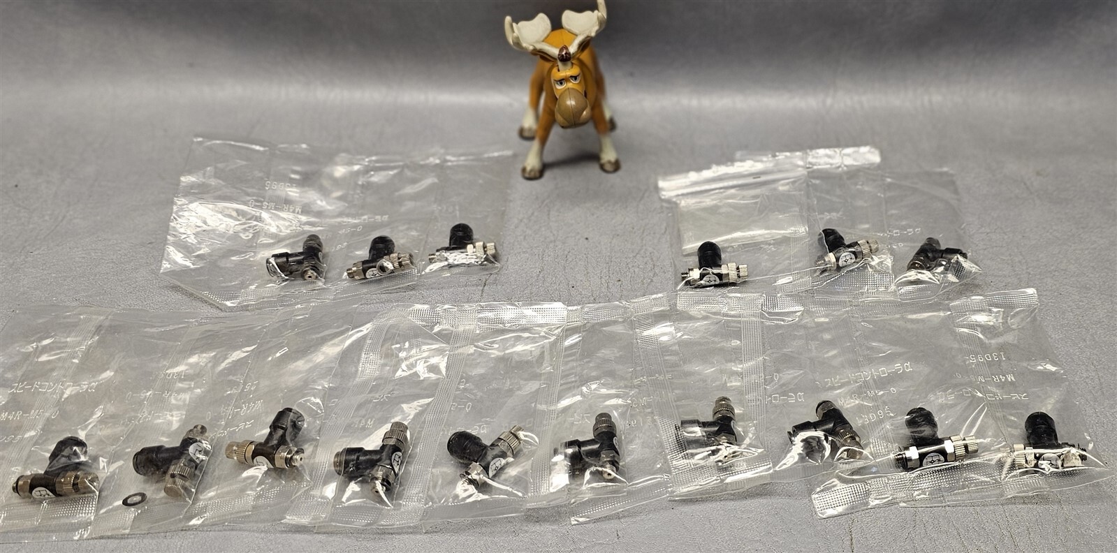 Fuji M4R-M5-0 Mini-Speed Controller Flow Control Elbow Adjustment Knob Lot of 16