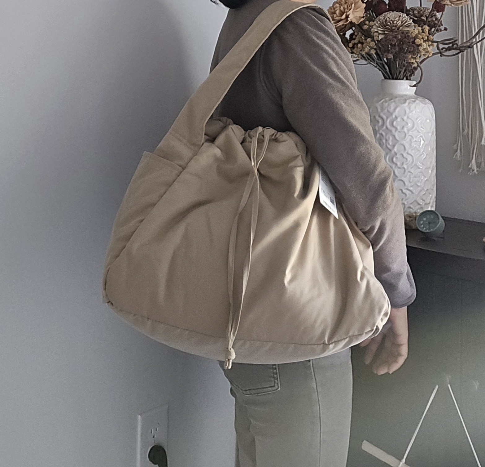UNIQLO Soft Puffy Shoulder Bag Beige Color #32 NWT