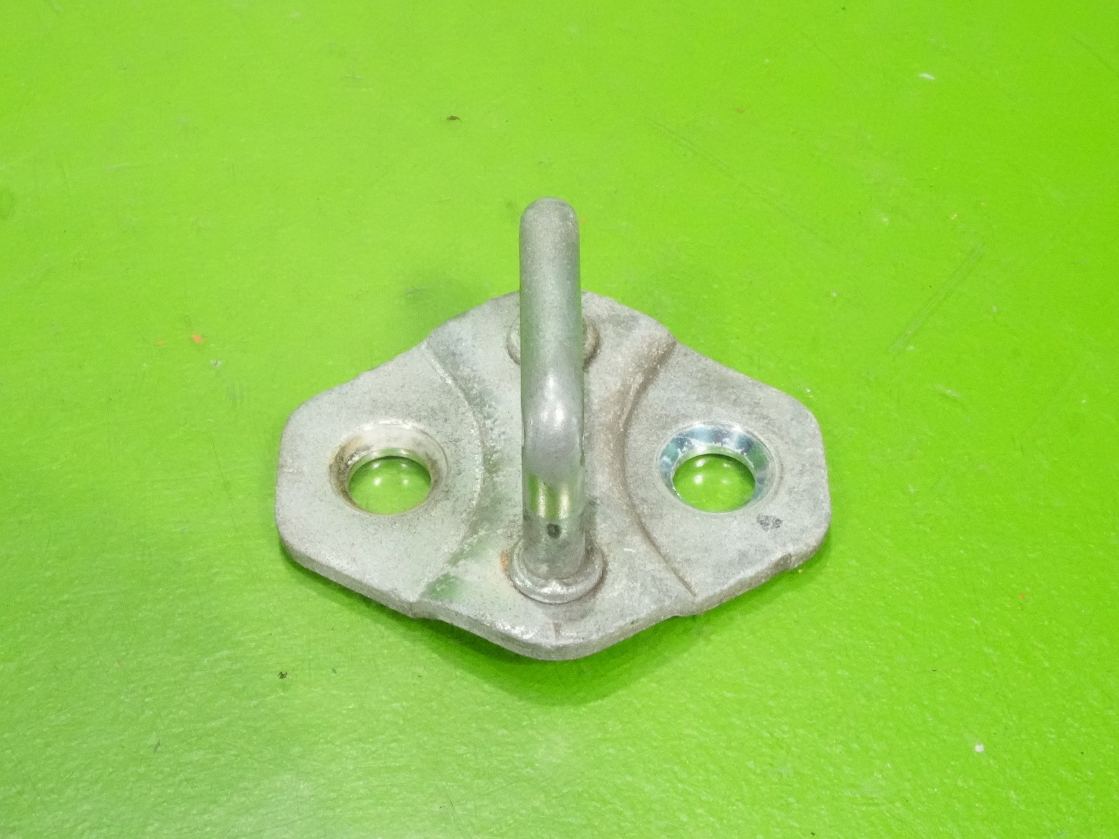94-01 Integra OEM door lock latch U hook striker catch