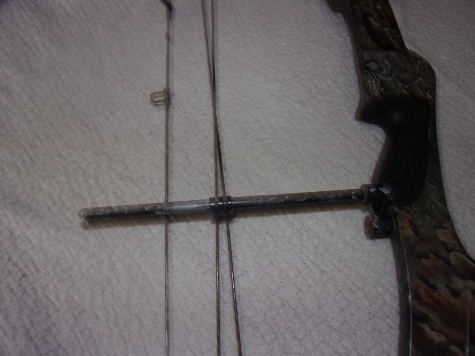 Golden Eagle Falcon Flame Compound Bow