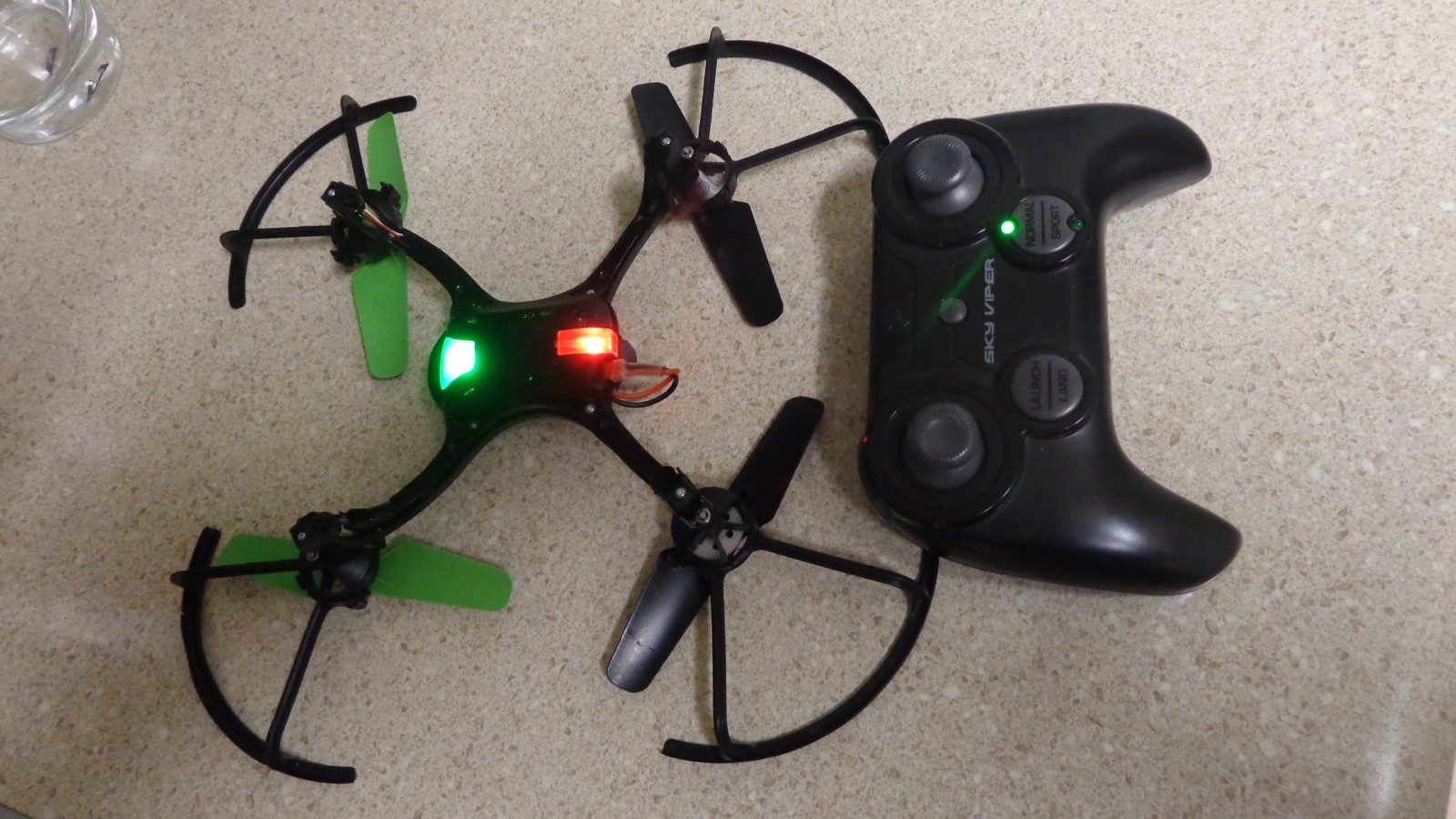 DRONE SKY VIPER - MODEL: 01943 - Black - great condition