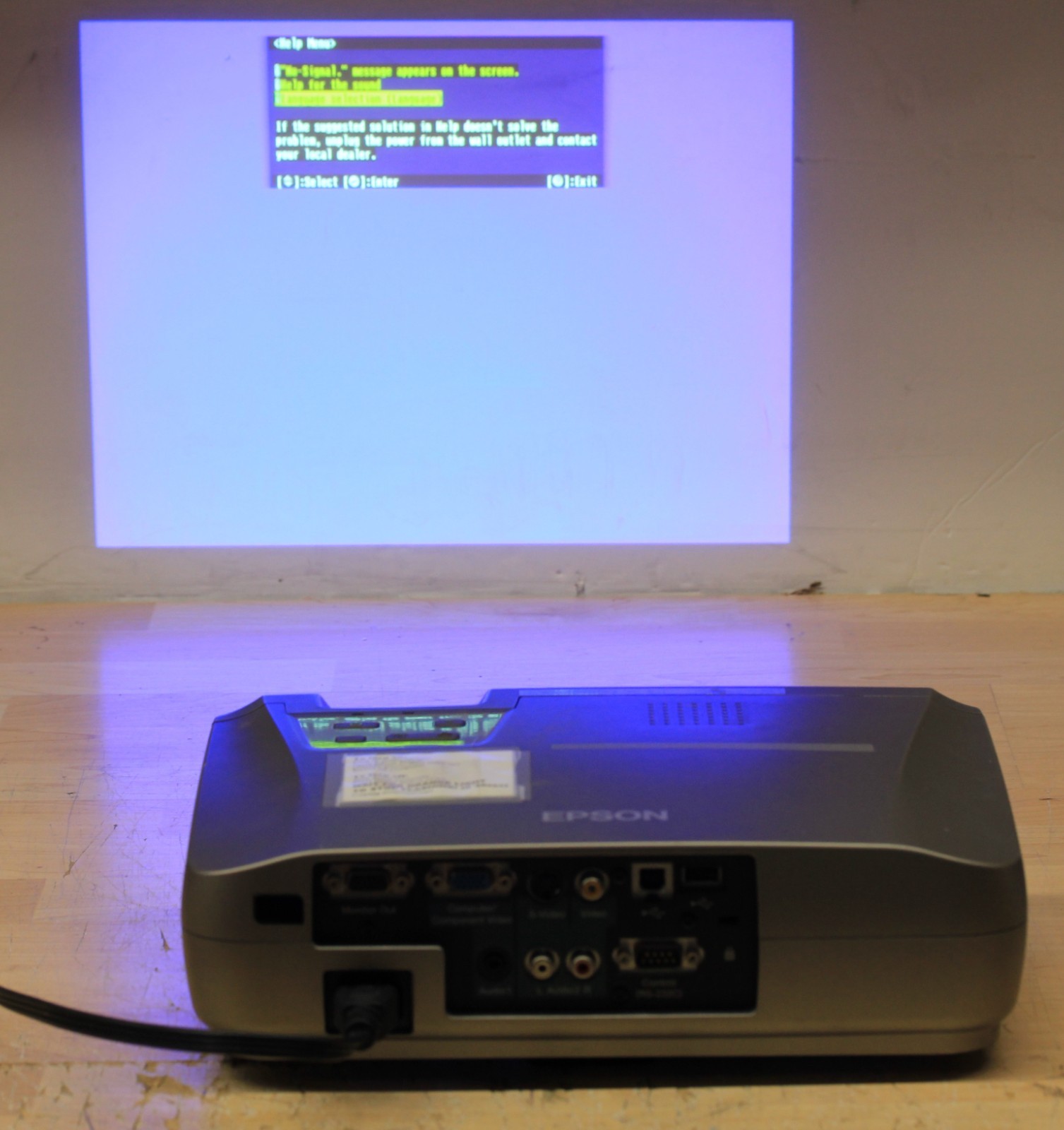 Epson Projector model EMP-73 TESTED (no remote)