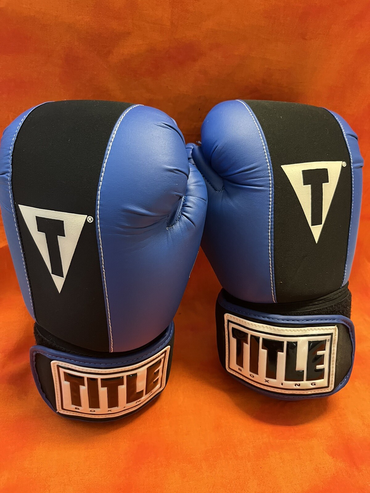 Title Size Medium Boxing Blue And Black Kickboxing Gel Lining Gloves